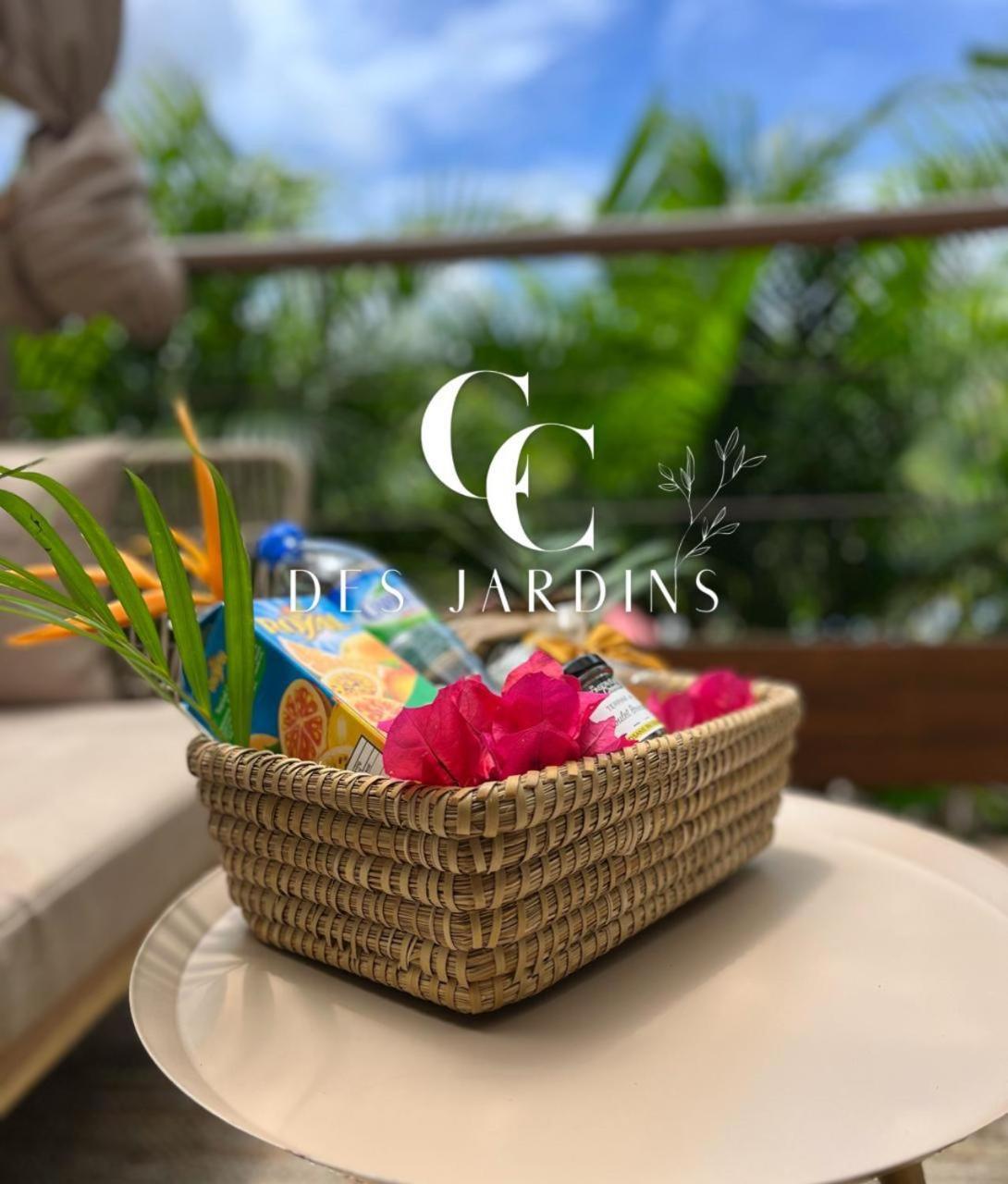 Cocon Des Jardins - Bungalow & Spa Gros-Morne Exterior photo