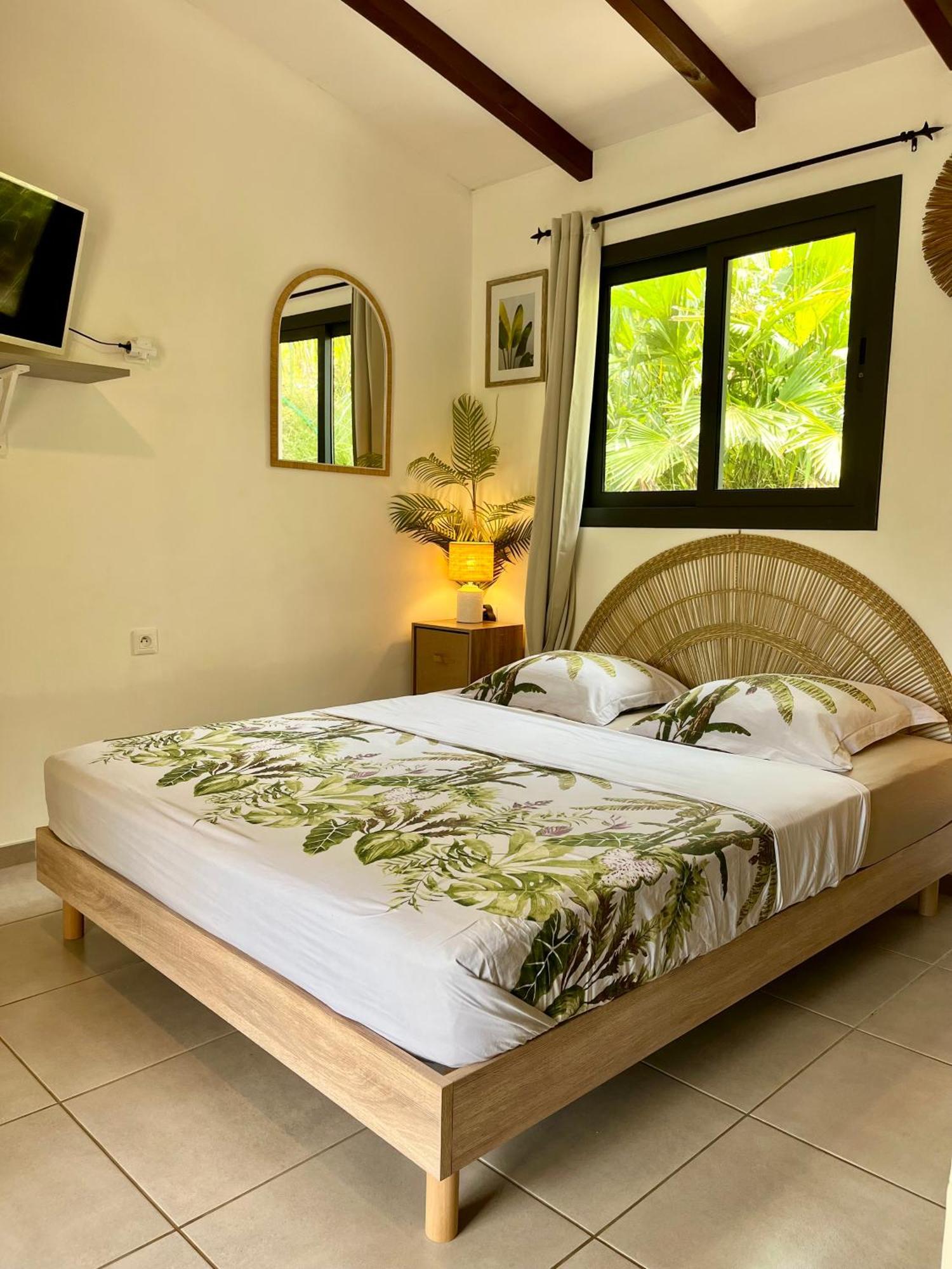 Cocon Des Jardins - Bungalow & Spa Gros-Morne Exterior photo